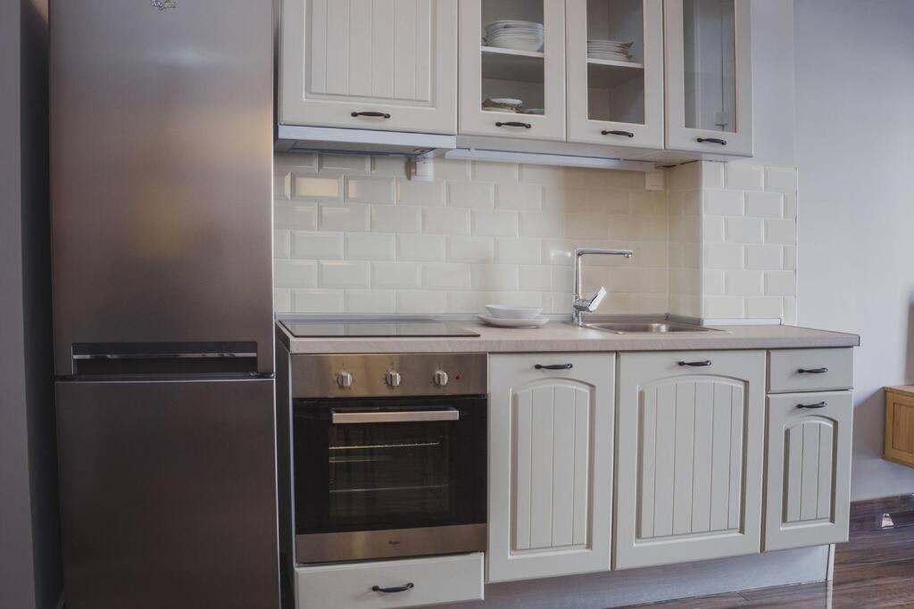 Luxury Apartment In The Heart Of The City. Солун Екстериор снимка