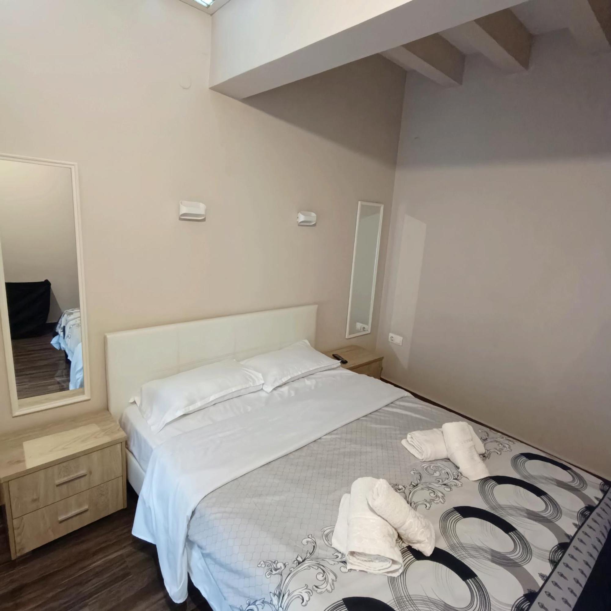 Luxury Apartment In The Heart Of The City. Солун Екстериор снимка